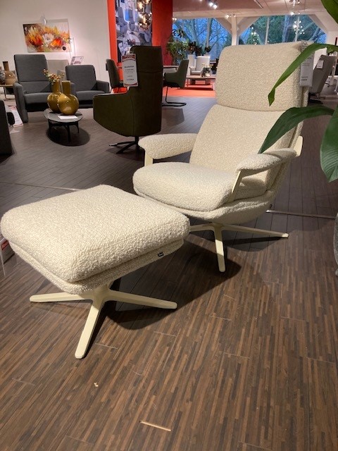 Ijcoon hocker Vera Curve